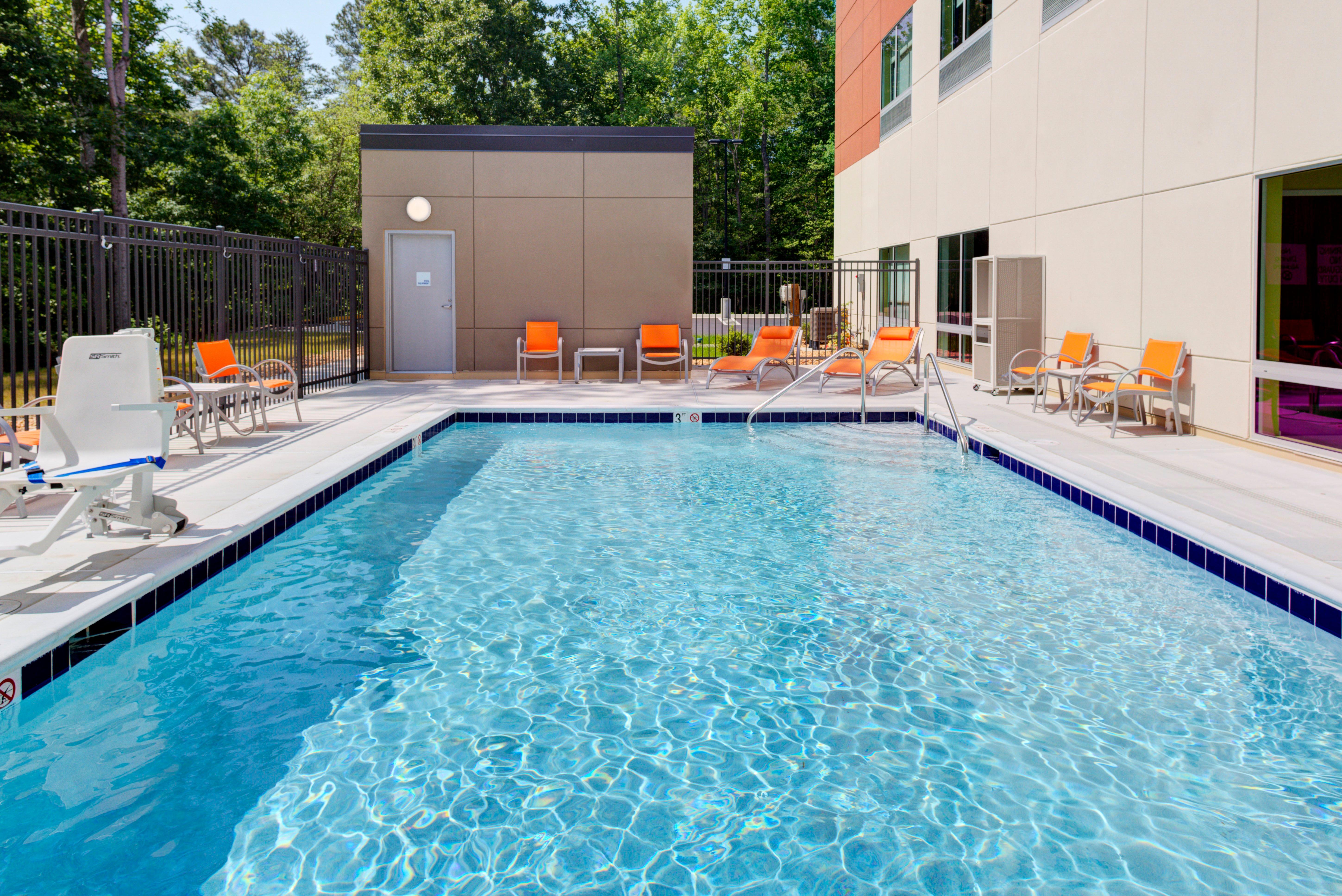Holiday Inn Express & Suites - King George - Dahlgren By Ihg Alden Екстер'єр фото