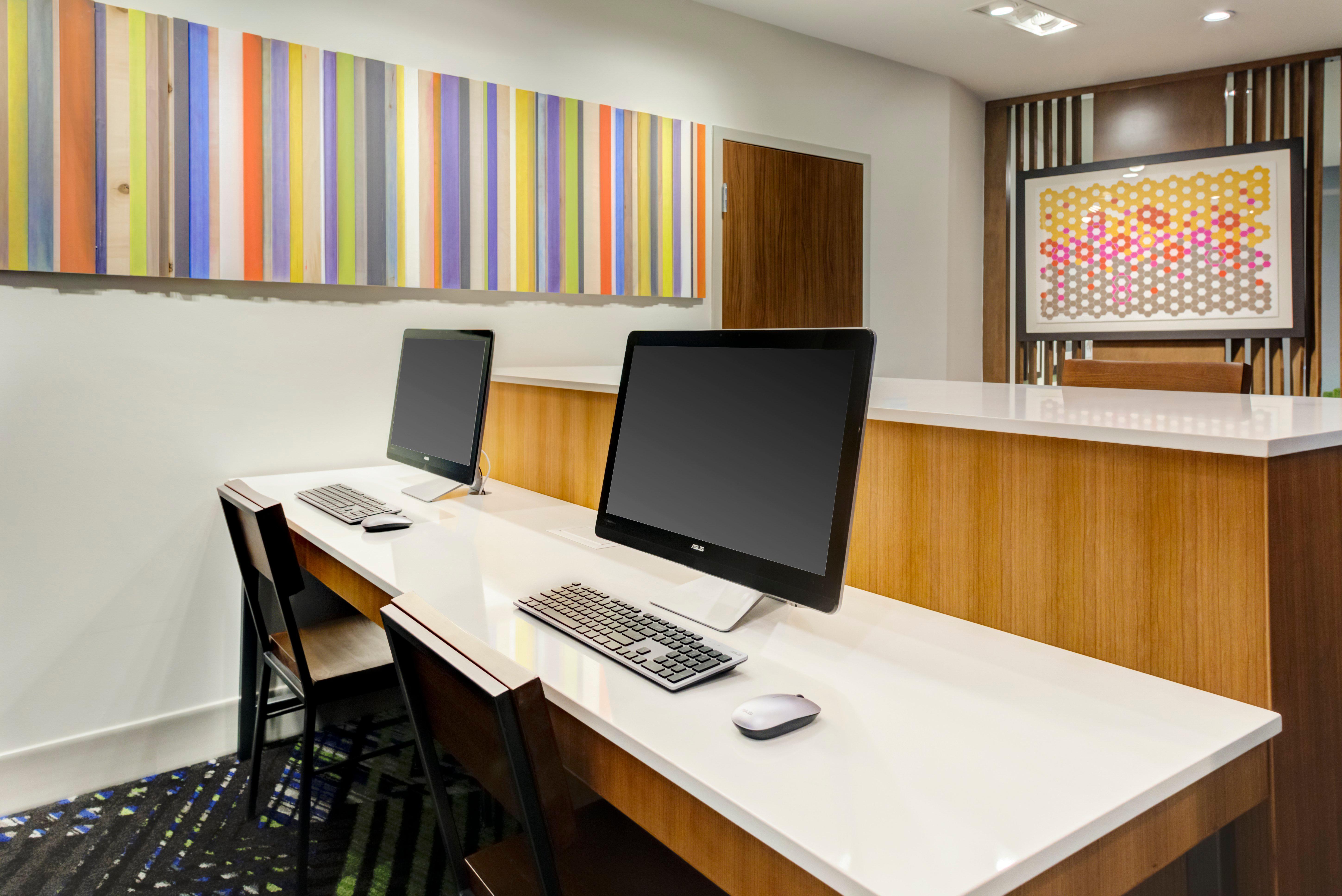 Holiday Inn Express & Suites - King George - Dahlgren By Ihg Alden Екстер'єр фото
