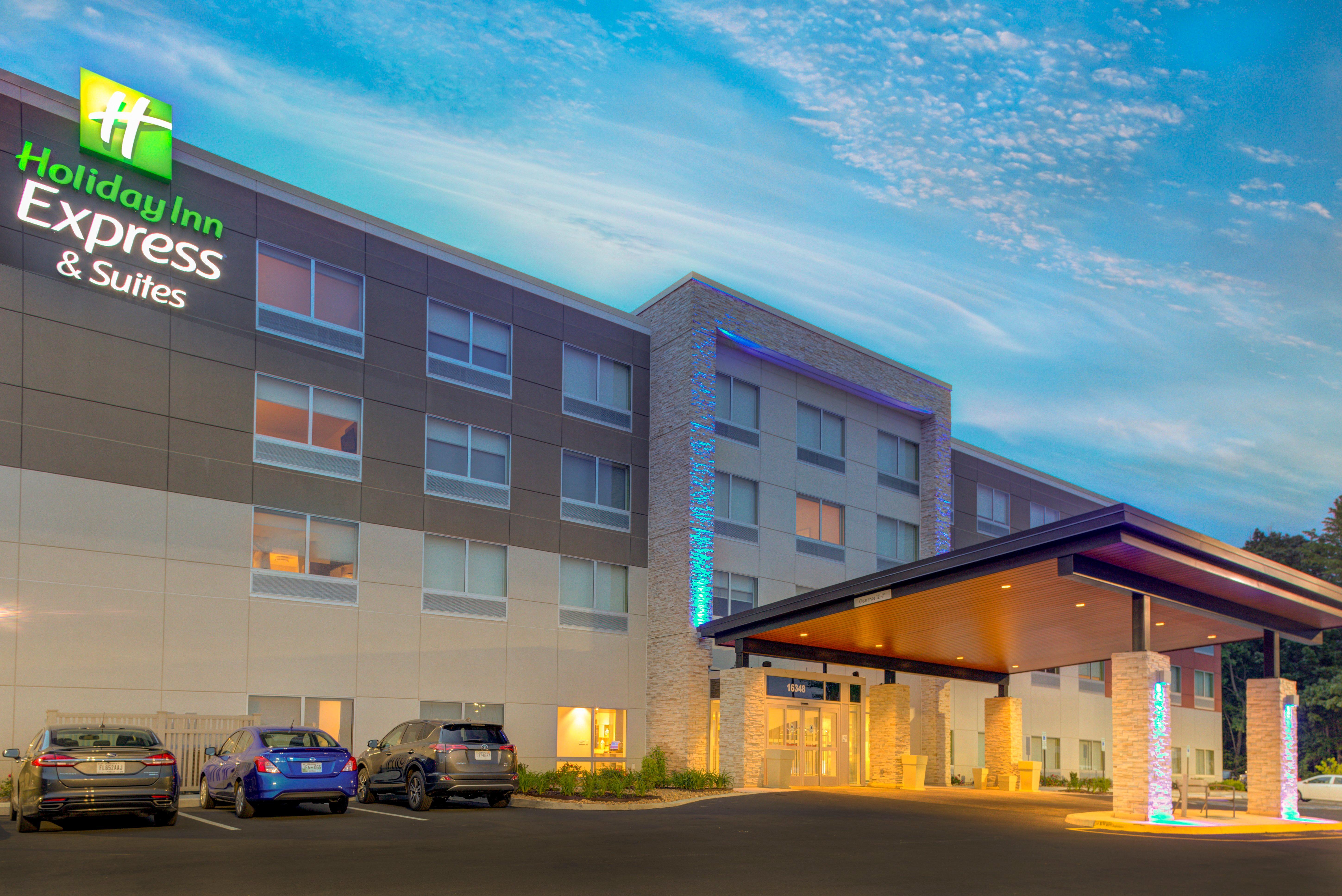 Holiday Inn Express & Suites - King George - Dahlgren By Ihg Alden Екстер'єр фото